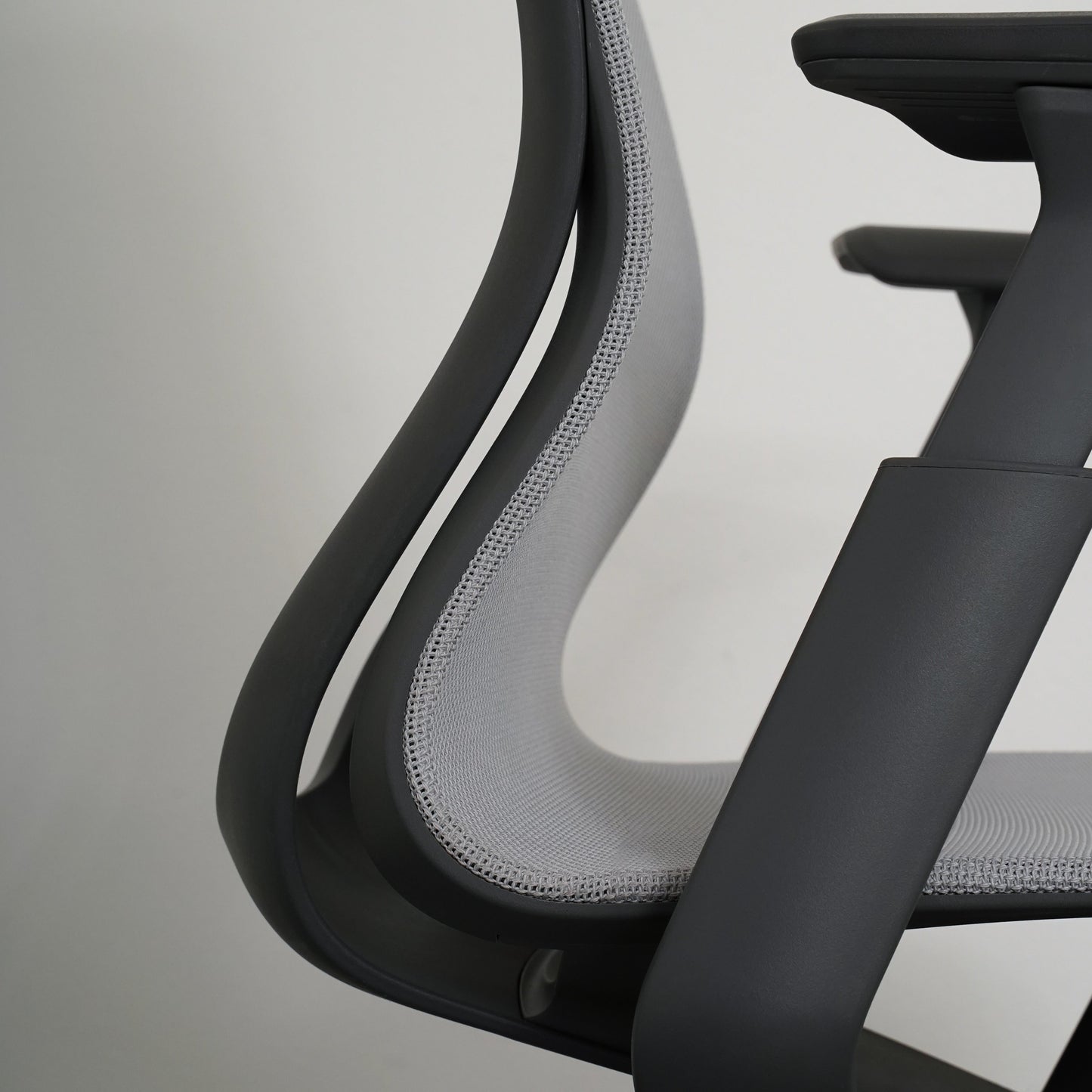 Waverly Mesh Chair (Grey Mesh/Dark Grey Frame)