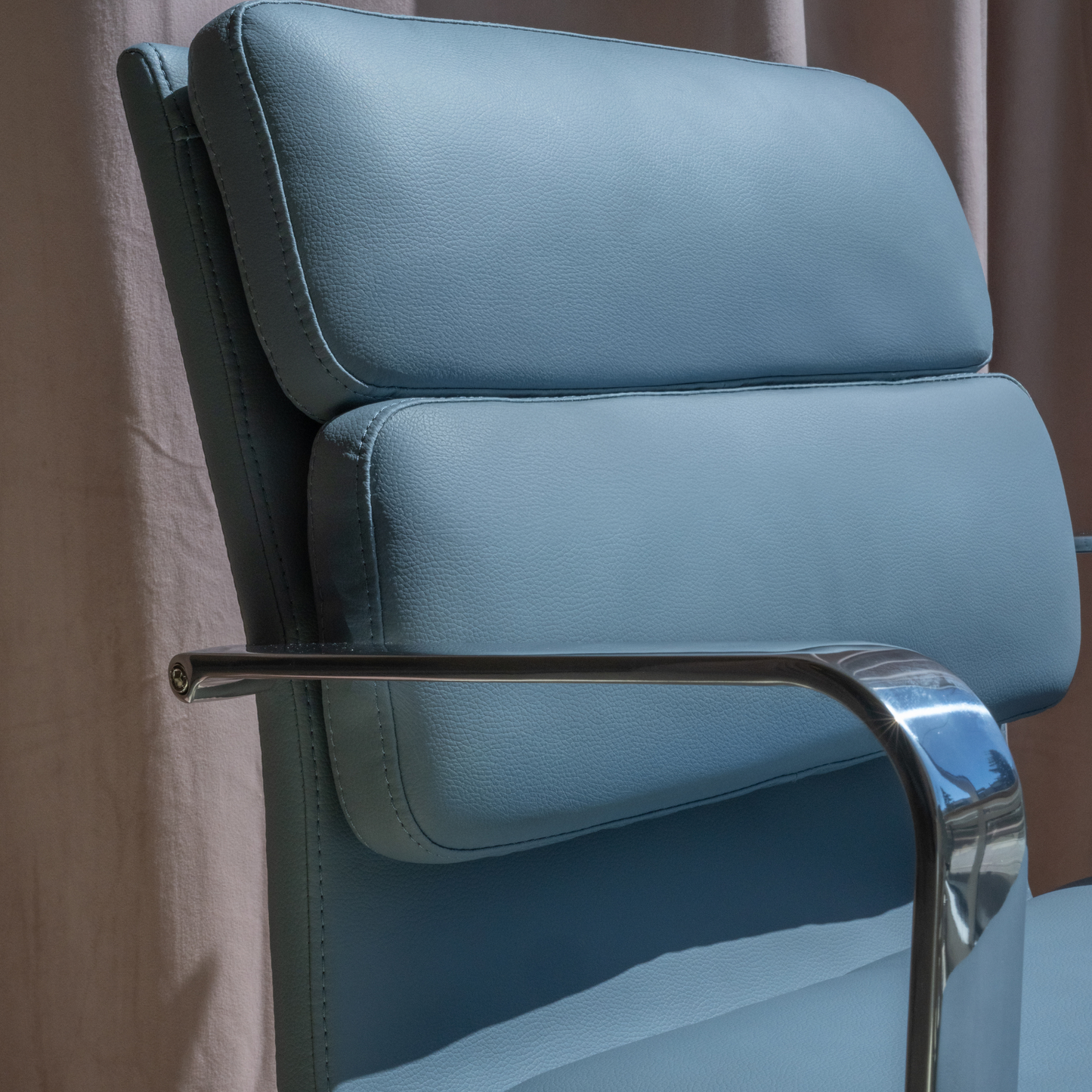 SOHO II Padded Management Chair (Coastal Blue)