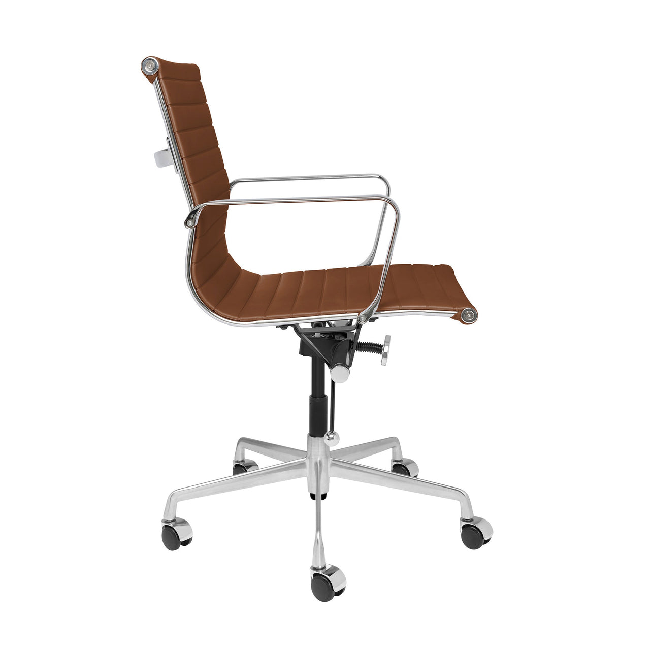 Classic SOHO Ribbed Management Chair (Brown)